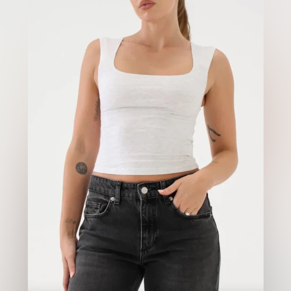 Rumored Be Mine Top in Carrara Square Neck Clean Girl Aesthetic chic Size Large